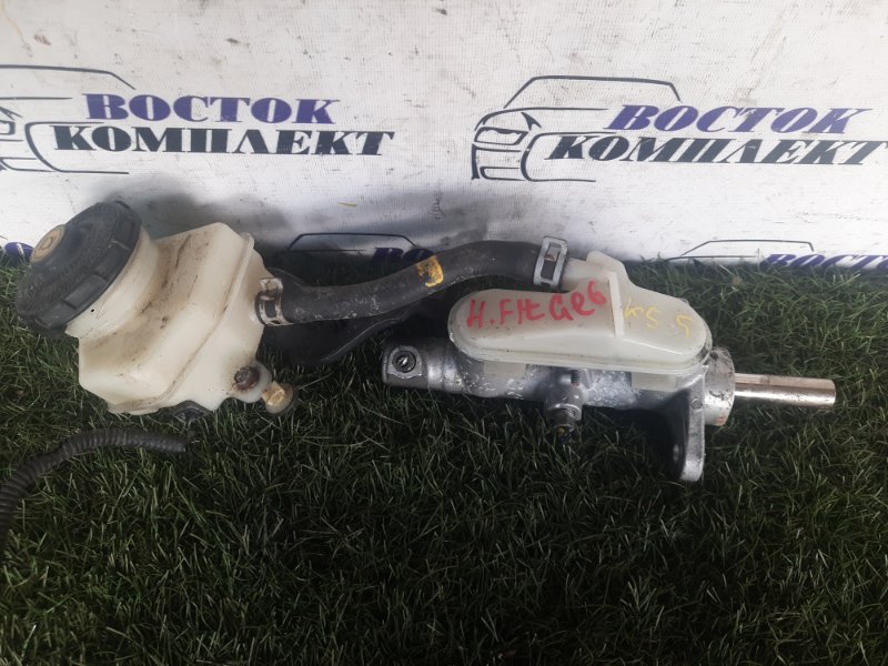 Главный тормозной цилиндр Honda Fit 2008 GE6 L13A