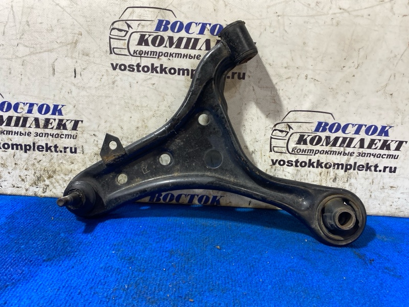 Рычаг подвески Toyota IQ 2011 KGJ10 1KR-FE перед прав