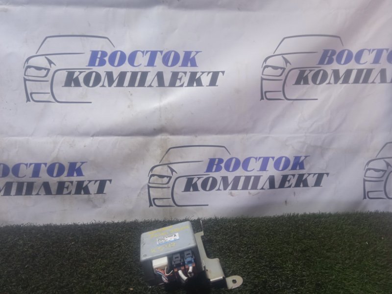 Блок управления рулевой рейкой Mazda Verisa DC5W ZY-VE