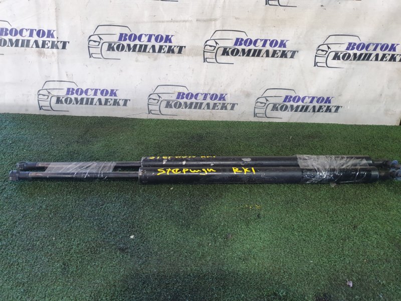 Амортизатор багажника Honda Stepwgn 2011 RK1 R20A