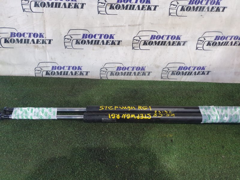 Амортизатор багажника Honda Stepwgn 2009 RG1 K20A