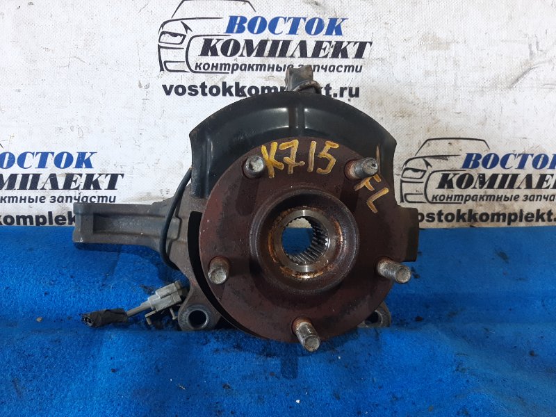 Ступица Nissan Serena C26 MR20DD перед лев