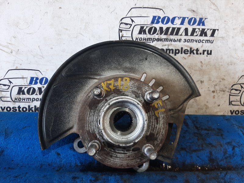 Ступица Nissan Note E12 HR12DDR перед лев