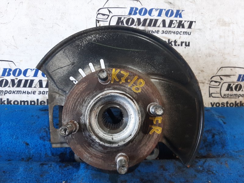 Ступица Nissan Note E12 HR12DDR перед прав