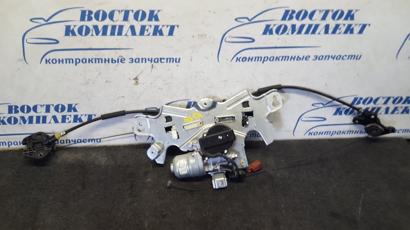 Доводчик боковой двери Honda Freed 2010 GB3 L15A