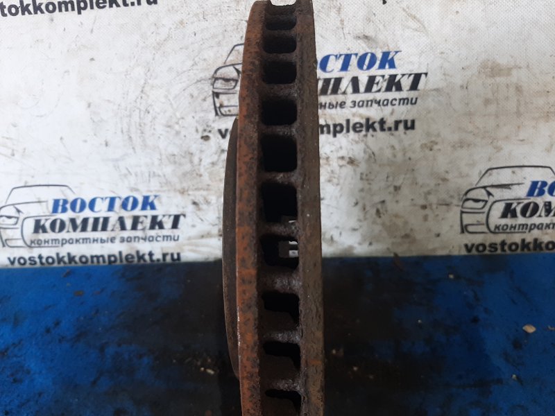 Диск тормозной Nissan Serena C26 MR20DD перед