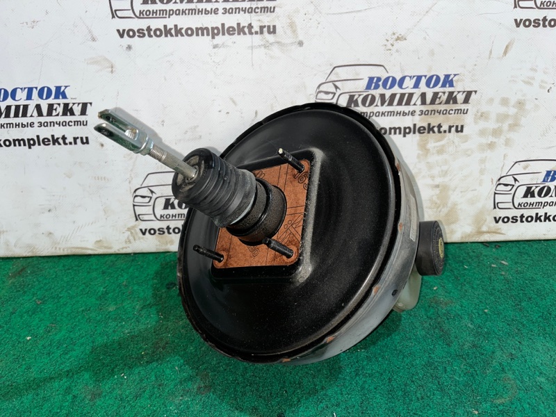 Главный тормозной цилиндр Toyota Hiace TRH228B 2TR-FE