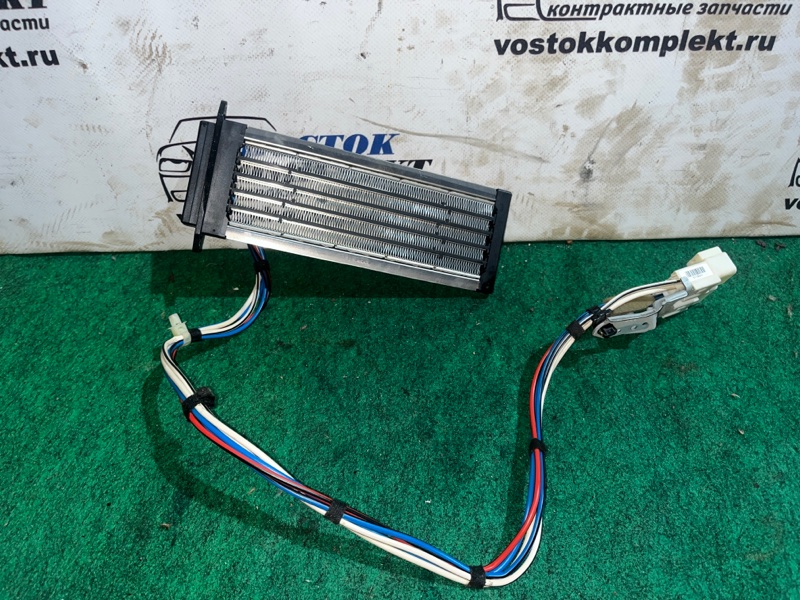 Радиатор отопителя Toyota Hiace TRH228B 2TR-FE