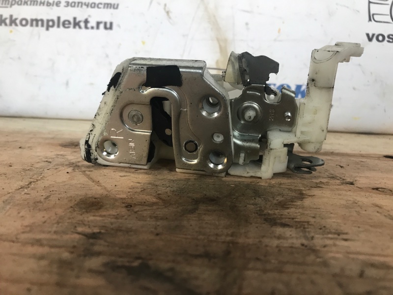 Замок дверной Suzuki Solio MA15S K12B перед прав