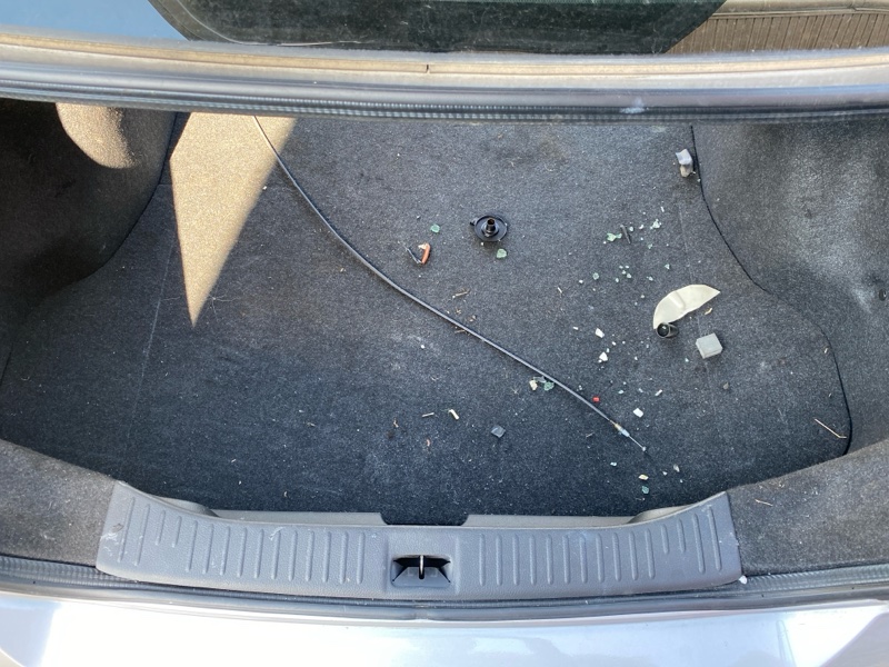 Коврик багажника Nissan Tiida Latio 2004 SC11 HR15DE