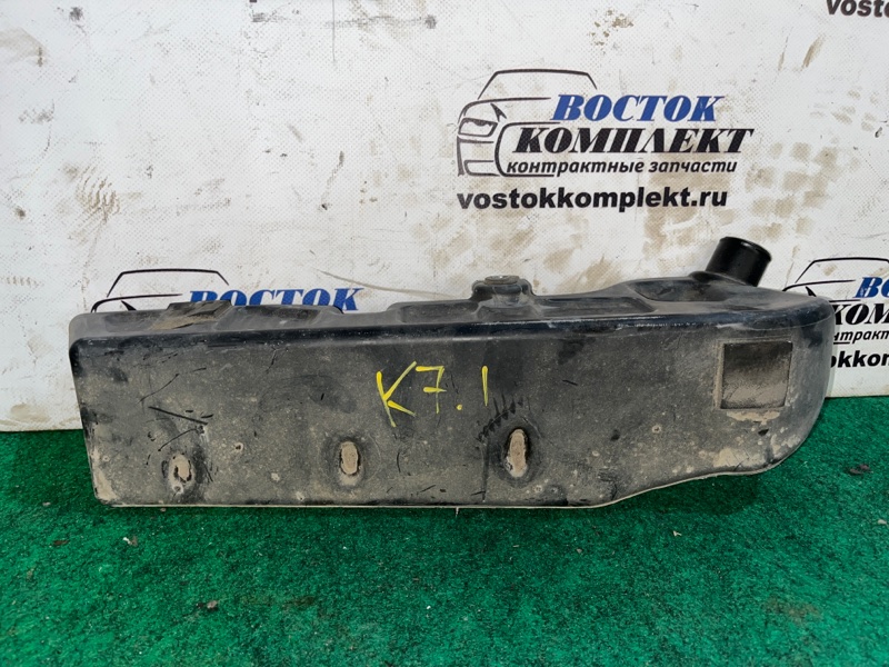 Воздухозаборник Toyota Hiace TRH228B 2TR-FE