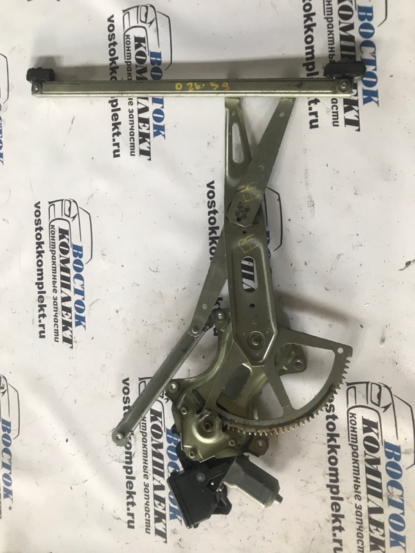 Стеклоподъемник Toyota Vitz 2008 KSP90 1KR-FE перед прав