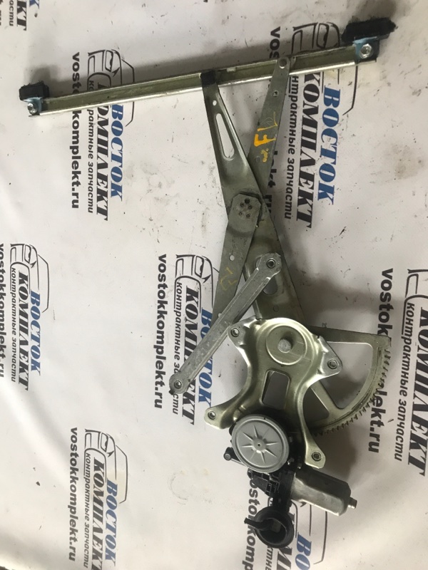 Стеклоподъемник Toyota Vitz 2008 KSP90 1KR-FE перед лев