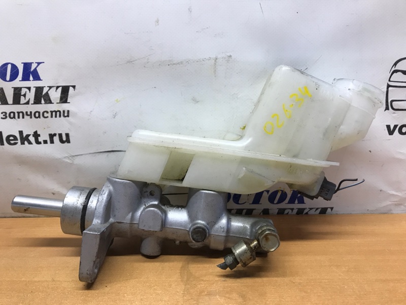 Главный тормозной цилиндр Mazda Atenza 2003 GG3S L3