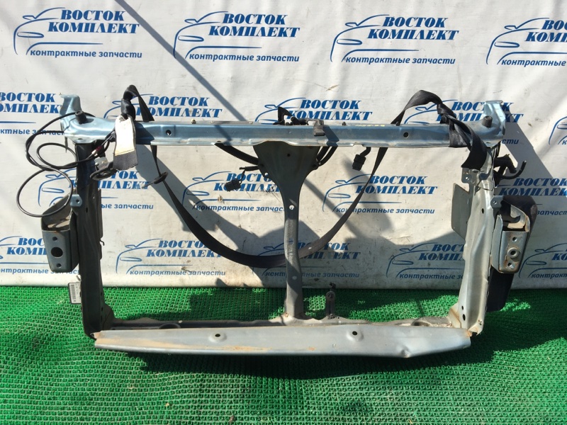 Рамка радиатора Honda Fit GD1 L13A