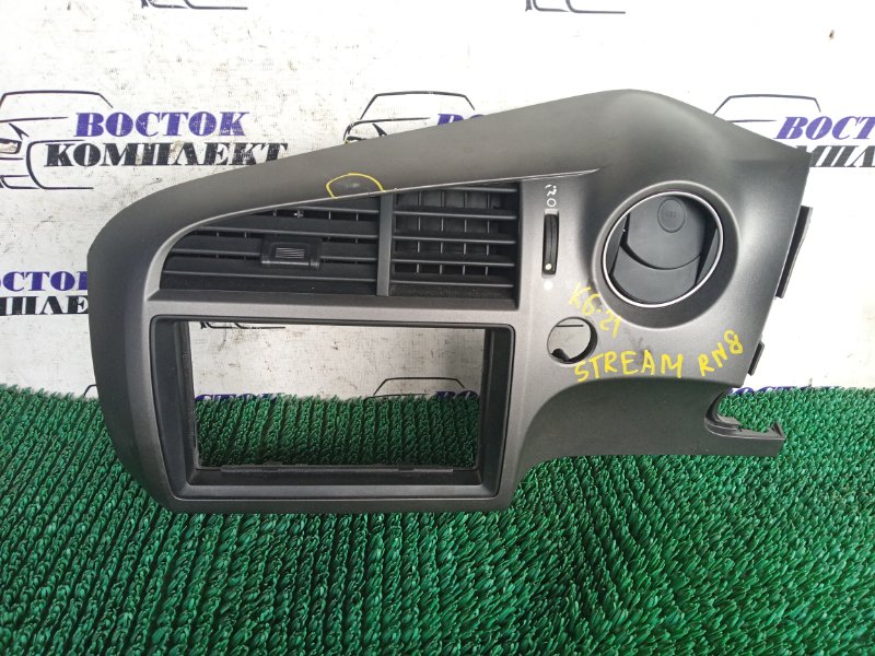 Рамка магнитофона Honda Stream 2007 RN8 R20A