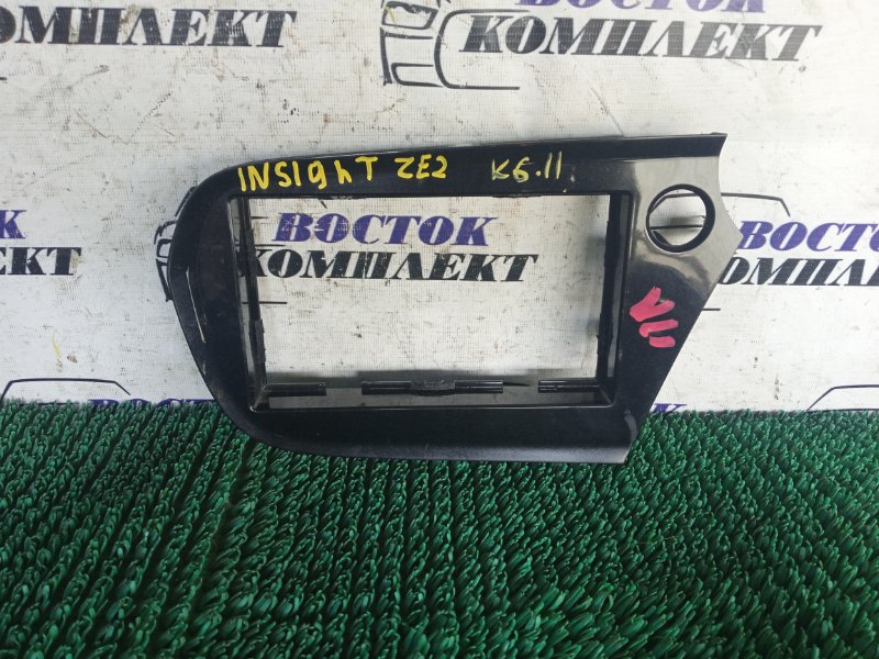 Рамка магнитофона Honda Insight 2010 ZE2 LDA