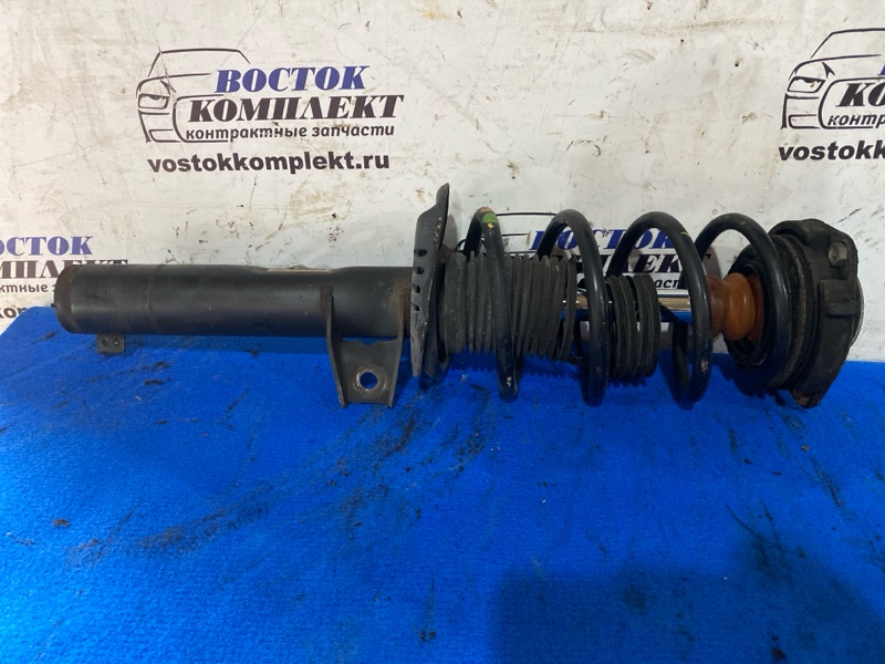 Стойка подвески Volkswagen Golf V WVWZZZ1KZ6U010371 BLF перед прав