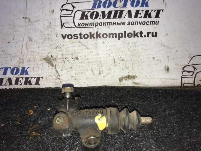 Рабочий цилиндр сцепления Subaru Legacy BL5 EJ20