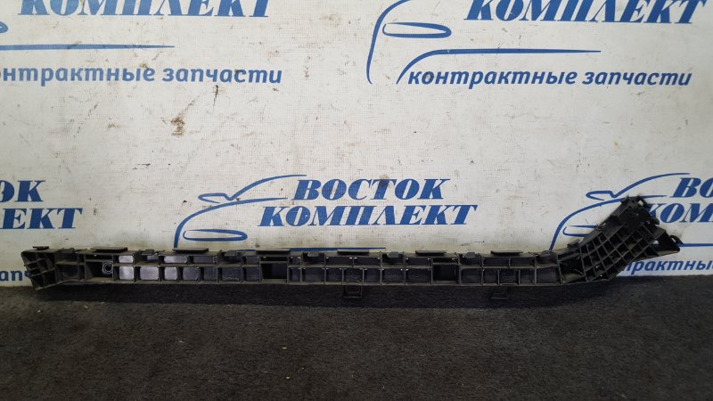 Клипса бампера Honda Shuttle 2015 GP7 LEB зад лев