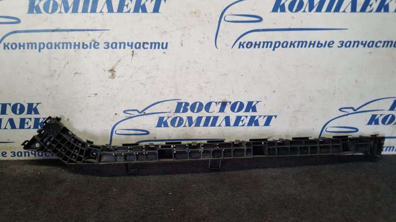 Клипса бампера Honda Shuttle 2015 GP7 LEB зад прав