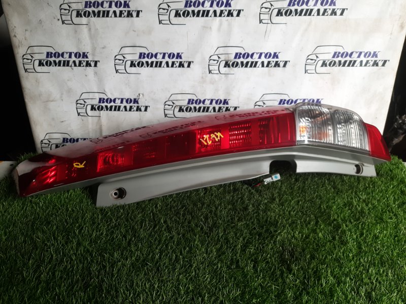 Фонарь стоп-сигнала Honda Stream 2007 RN8 R20A прав