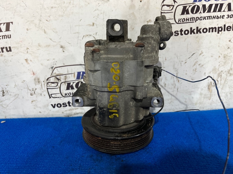 Компрессор кондиционера Mazda Familia DX VFY11 QG15DE