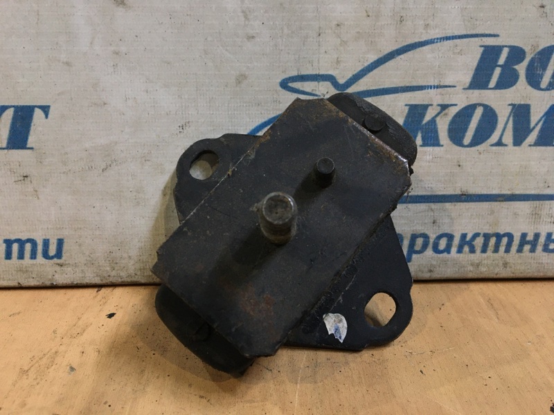Подушка двигателя Toyota Hiace  2L-TE