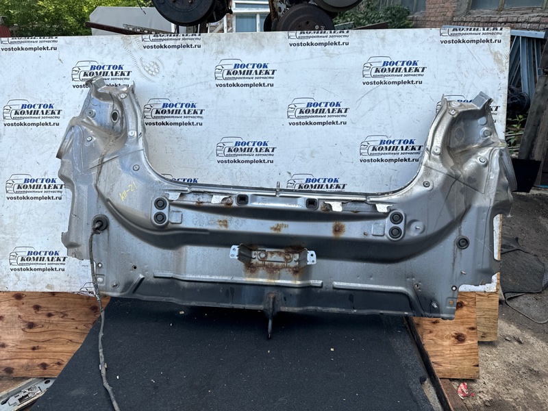 Задняя панель кузова Mazda Demio DE3FS ZJ-VE