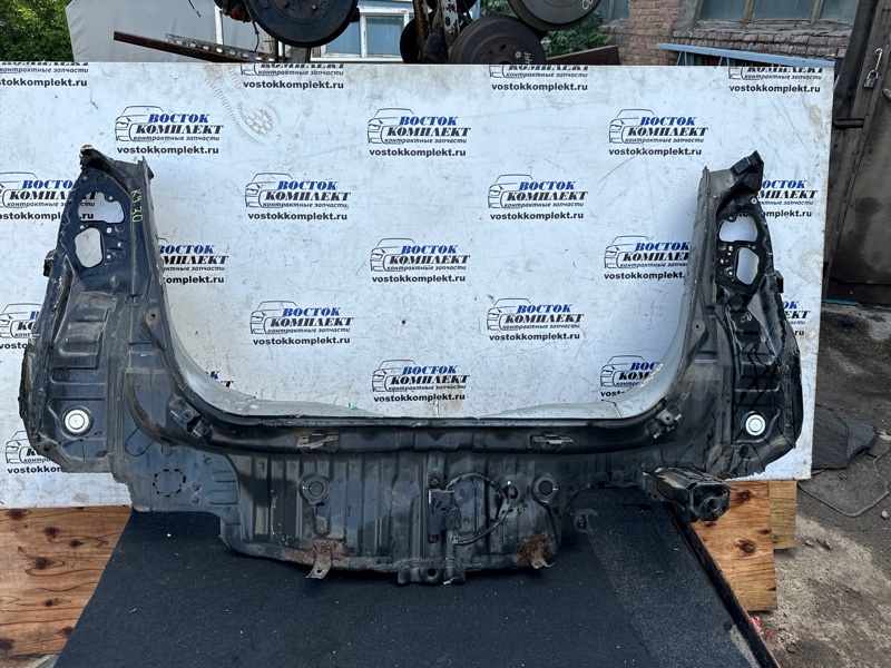 Задняя панель кузова Honda Fit 2011 GP1 LDA