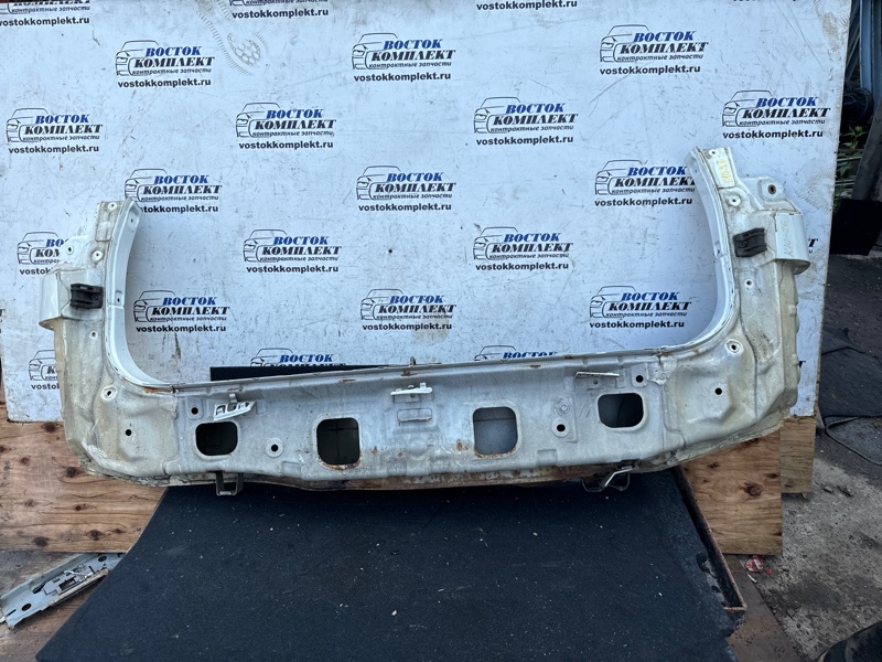 Задняя панель кузова Nissan Wingroad JY12 MR18DE