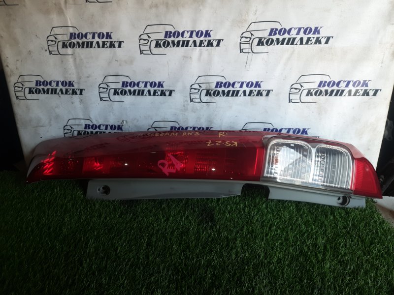 Фонарь стоп-сигнала Honda Stream 2007 RN8 R20A прав