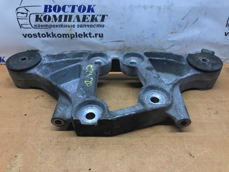 Подушка редуктора Toyota Voxy 2002 AZR65 1AZ-FSE