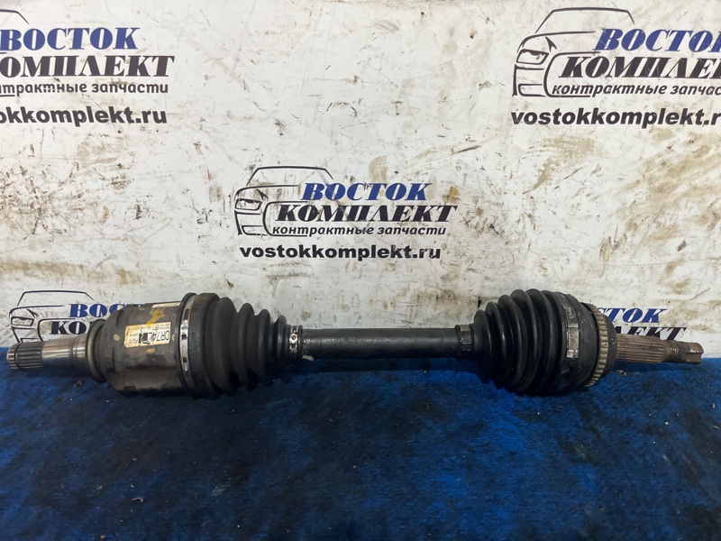 Привод Toyota Voxy AZR60 1AZ-FSE перед лев