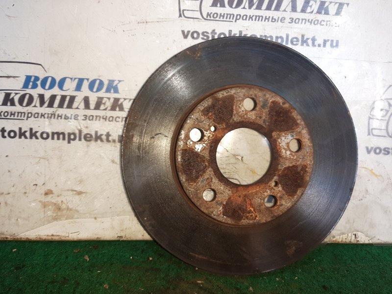 Диск тормозной Toyota Voxy AZR60 1AZ-FSE перед