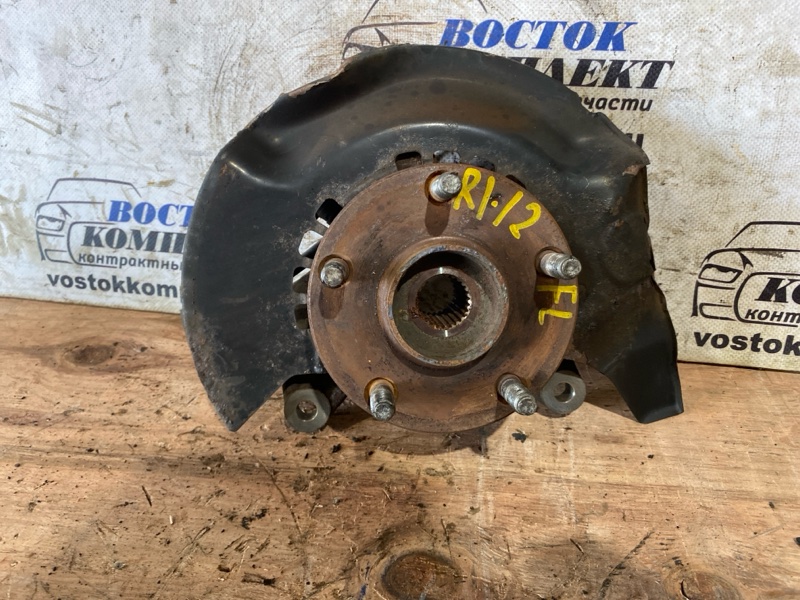 Ступица Toyota Noah AZR60G 1AZ-FSE перед лев