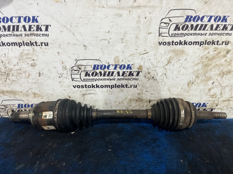 Привод Toyota Noah 2005 AZR65 1AZ-FSE перед лев