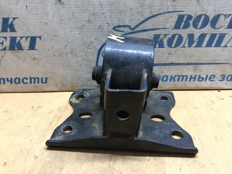 Подушка двигателя Nissan AD VFY11 QG15DE лев