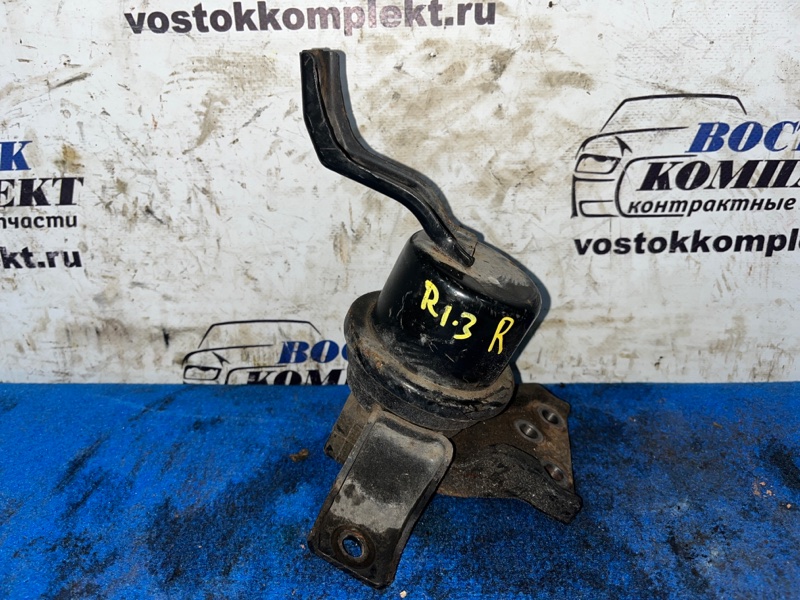 Подушка двигателя Mitsubishi Dion CR6W 4G94 прав