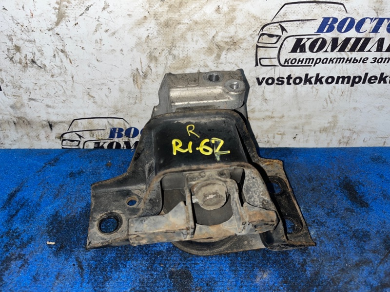 Подушка двигателя Nissan Cube BZ11 CR14DE прав