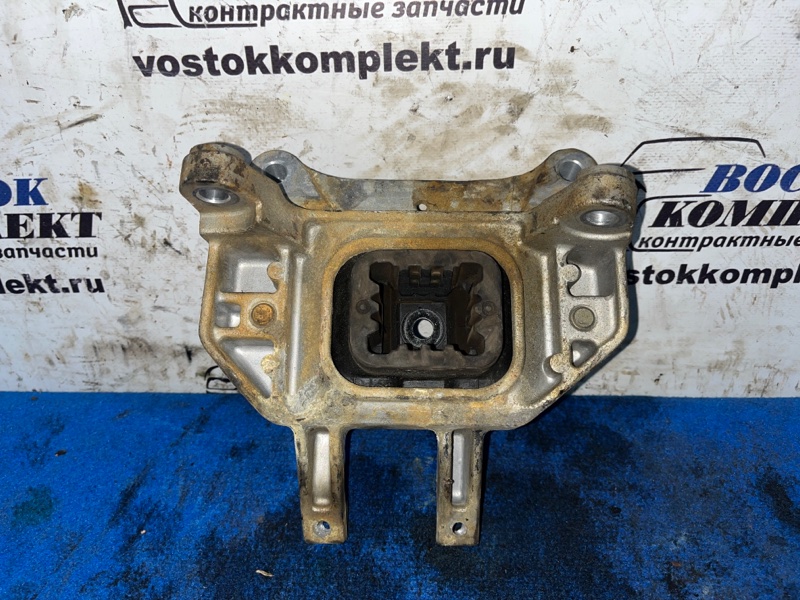 Подушка двигателя Nissan Note E12 HR12DDR лев