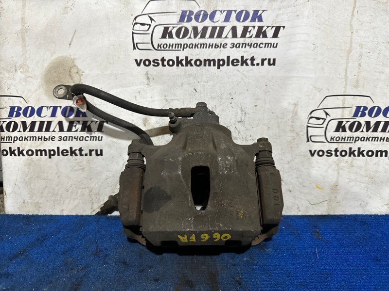 Суппорт Toyota Estima ACR30W 2AZ-FE перед прав