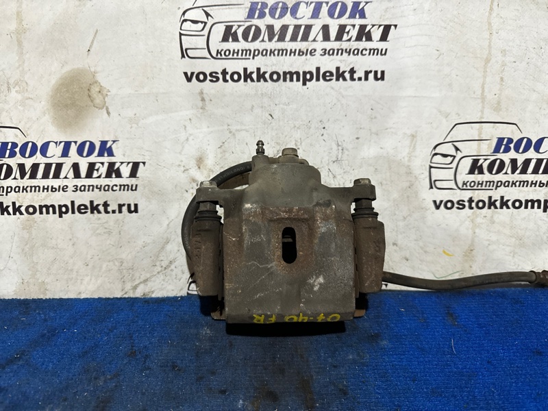 Суппорт Toyota Sienta NCP81G 1NZ-FE перед прав