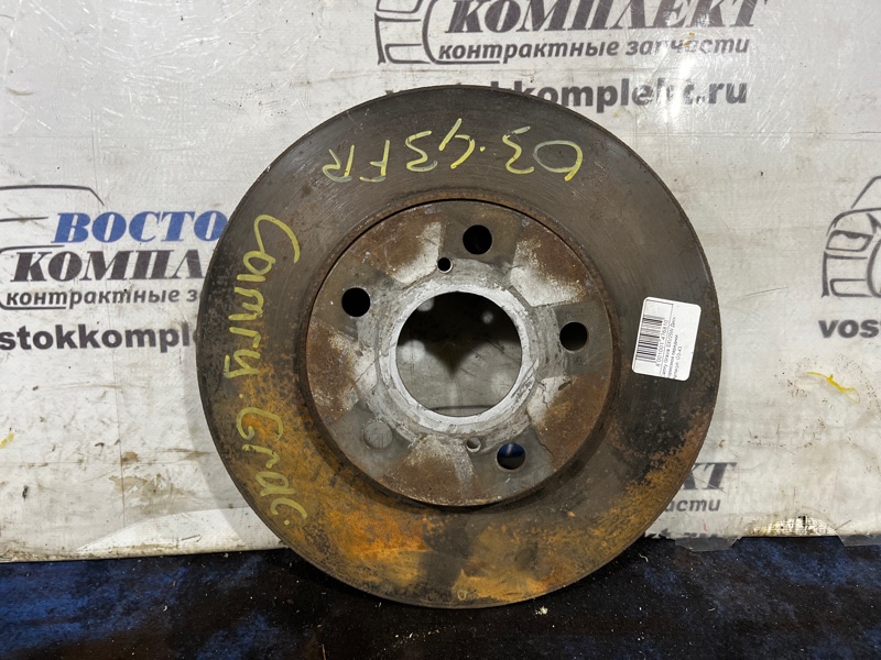 Диск тормозной Toyota Camry Gracia SXV25W 5S-FE перед