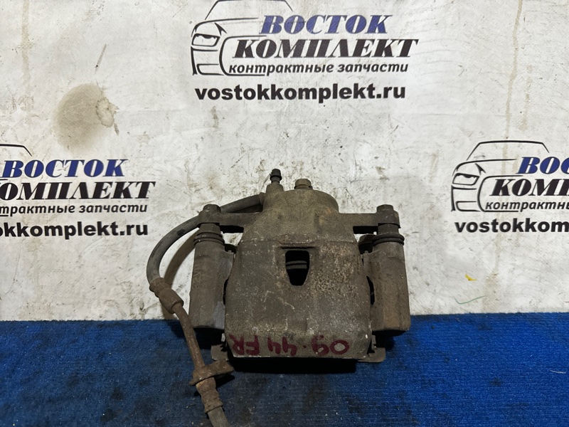 Суппорт Toyota Vitz NCP91 1NZ-FE перед прав