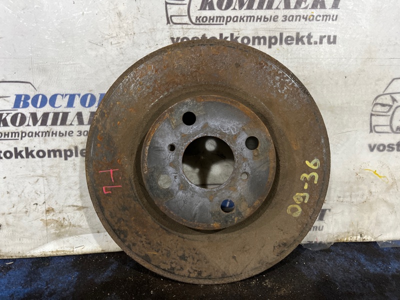 Диск тормозной Toyota Ractis SCP100 2SZ-FE перед