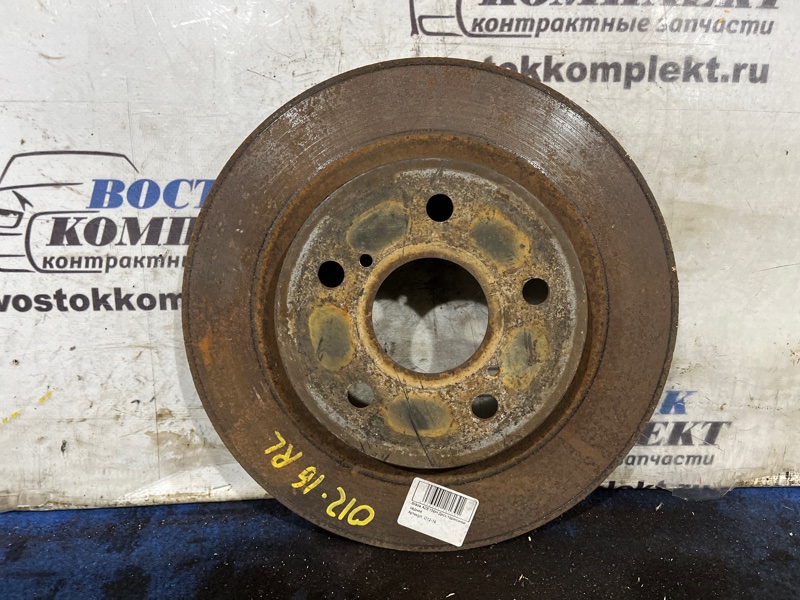 Диск тормозной Toyota Blade AZE156H 2AZ-FE зад