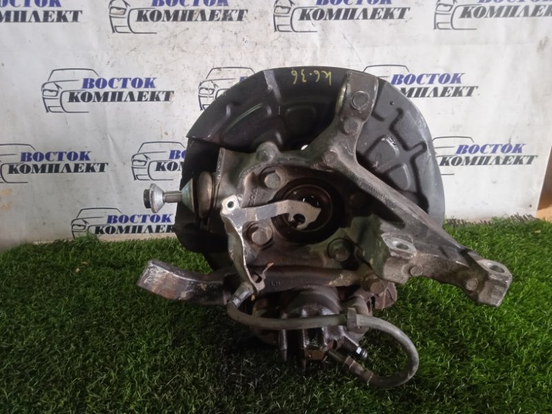 Цапфа Volvo V70 2001 SW65 B5244S2 перед лев