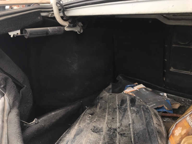 Обшивка багажника Lada Priora 2013 зад лев