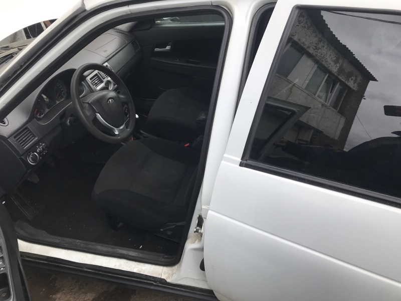 Стойка кузова Lada Priora 2013 лев